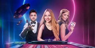 Jackpot slot reels spinning on 21 apk with bonus round activated